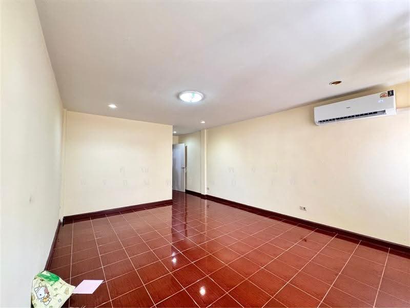 Sirinhouse Donmueang : สิรีนเฮ้าส์ ดอนเมือง, กรุงเทพ, ซอย ประชาอุทิศ 18, สนามบิน, ดอนเมือง, กรุงเทพ, 80 ตร.ม., ทาวน์เฮ้าส์ ขาย, โดย คุณ คติพจน์ ภัทรธนทรัพย์ (พีท), 500640910 - DDproperty.com