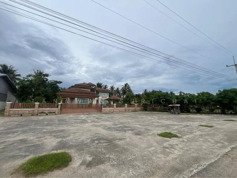 5-BR House, Prachuap Khiri Khan, Don Yai Nu, Kui Buri, Prachuap Khiri Khan, 5 Bedrooms, 434 sqm, Single Detached House For Sale, by Tanawan Surichai, 500640911 - DDproperty.com
