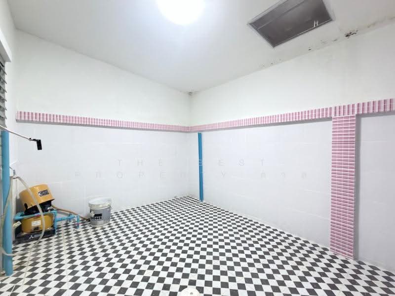 หมู่บ้านแฟมิลี่แลนด์ ชลบุรี (Family Land), Chon Buri (Pattaya), Na Pa, Muang Chon Buri, Chon Buri (Pattaya), , 100 sqm, Shophouse For Sale, by The Best Property ตาล, 500640959 - DDproperty.com