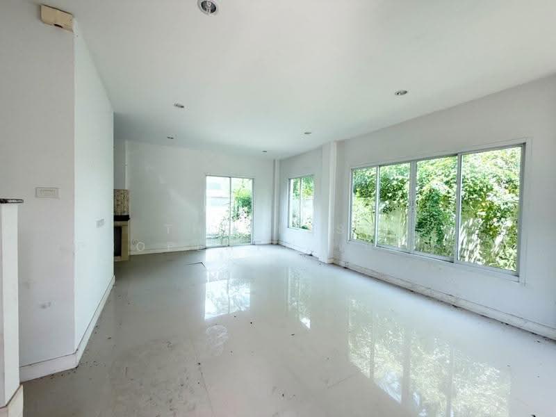 สิริวิลล่า กระทุ่มแบน, Samut Sakhon, Om Noi, Krathum Baen, Samut Sakhon, 3 Bedrooms, 100 sqm, Townhouse For Sale, by The Best Property เหมียว, 500641024 - DDproperty.com