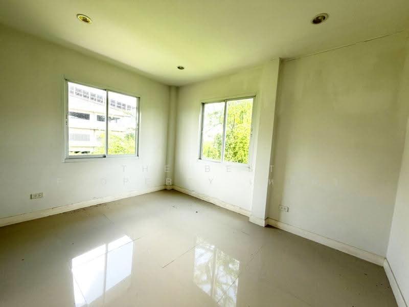 สิริวิลล่า กระทุ่มแบน, Samut Sakhon, Om Noi, Krathum Baen, Samut Sakhon, 3 Bedrooms, 100 sqm, Townhouse For Sale, by The Best Property เหมียว, 500641024 - DDproperty.com
