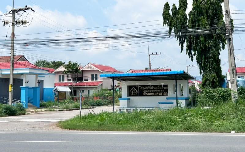 หมู่บ้านเอื้ออาทรลพบุรี พัฒนานิคม, Lop Buri, Phatthana Nikhom, Lop Buri, 2 Bedrooms, 100 sqm, Single Detached House For Sale, by The Best Property ส้ม, 500641025 - DDproperty.com