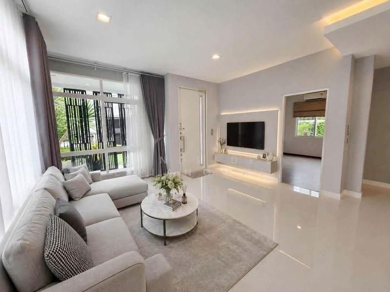 A house for rent near Big C Mae Hia, Chiang Mai Rental Price: 80,000 THB / month Property No.9H1086, Chiang Mai, Mae Hia, Muang Chiang Mai, Chiang Mai, 4 Bedrooms, 150 sqm, Single Detached House For Rent, by Baandeedee Chiangmai, 500641081 - DDproperty.com