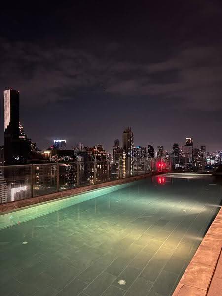 Noble Around Sukhumvit 33, Bangkok, 17 Soi Sukhumvit 33, Khlong Tan Nua, Watthana, Bangkok, 1 Bedroom, 30 sqm, Condo For Rent, by Kornkanok Sonvichai, 500641154 - DDproperty.com