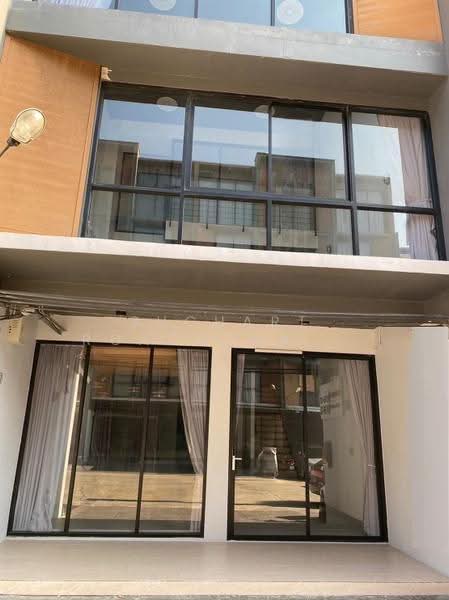 5-Story Home Office for Sale, 3 bedrooms, size 29 sqw., Sukhumvit 77., Bangkok, Sukhumvit 77, On Nut, Suan Luang, Bangkok, , 380 sqm, Shophouse For Sale, by Suchart Roachthavilit, 500641175 - DDproperty.com