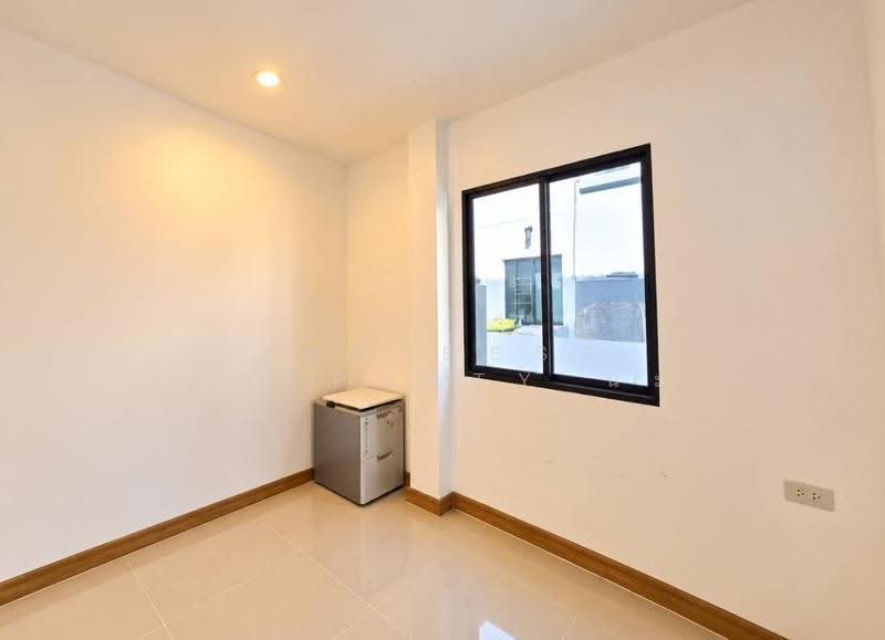 ทรีดาอเวนิว ปทุมธานี2 (Patreeda Avenue Pathumthani2), Pathum Thani, Krachaeng, Sam Khok, Pathum Thani, 3 Bedrooms, 145 sqm, Semi-Detached House (Twin House) For Sale, by The Best Property นะ, 500641182 - DDproperty.com