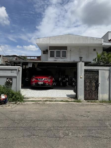 บ้านเดี่ยวแปลงมุม สุขุมวิท 64 ใกล้บีทีเอสปุณณวิถี 400 ม., กรุงเทพ, บางจาก, พระโขนง, กรุงเทพ, 350 ตร.ม., บ้านเดี่ยว ขาย, โดย Chidaphar Beawlek, 500641224 - DDproperty.com