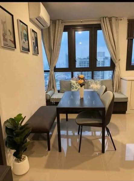 XT Huaikhwang, Bangkok, 244 Ratchadaphisek Road, Huai Khwang, Bangkok, 1 Bedroom, 30 sqm, Condo For Rent, by Pinyada Hantewee, 500641265 - DDproperty.com