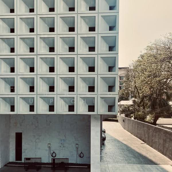 BEATNIQ Sukhumvit 32, Bangkok, Soi Sukhumvit 32, Sukhumvit Road, Khong Tan, Khlong Toei, Bangkok, 1 Bedroom, 60 sqm, Condo For Rent, by Juthabhorn Uppachit (Amy), 500641284 - DDproperty.com