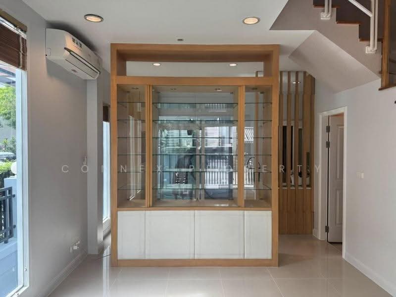 Baan Klang Muang Urbanion Rama 9-Ladprao : บ้านกลางเมือง เออร์บาเนี่ยน พระราม 9-ลาดพร้าว, กรุงเทพ, ซอยลาดพร้าว 84 ถนนลาดพร้าว, วังทองหลาง, กรุงเทพ, 160 ตร.ม., ทาวน์เฮ้าส์ ให้เช่า, โดย Connex Property, 500641334 - DDproperty.com