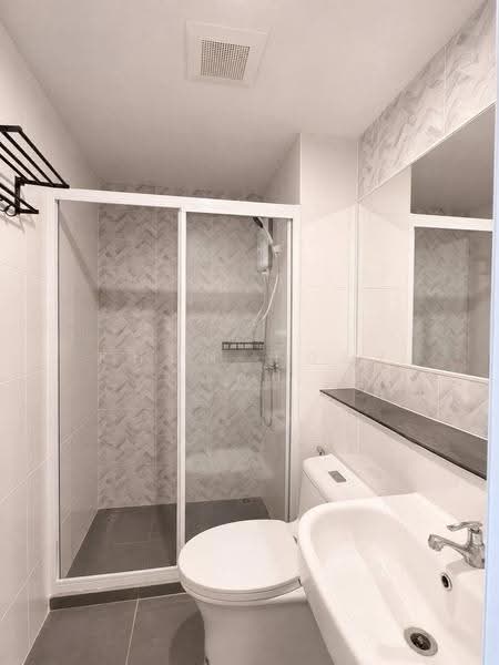 Regent Home Bangna, Bangkok, Sanphawut Road, Bang Na Tai, Bang Na, Bangkok, 2 Bedrooms, 57 sqm, Condo For Rent, by Khun Toey เตย, 500641420 - DDproperty.com