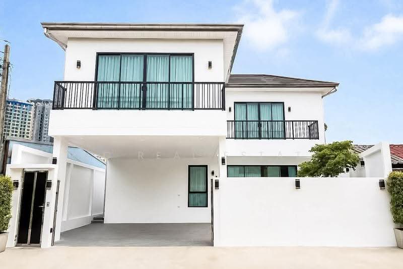 ขายบ้านเดี่ยวสมัยใหม่ 3 ห้องนอน จอมเทียน พัทยา ใกล้ชายหาด, ชลบุรี, หนองปรือ, บางละมุง, ชลบุรี, 206 ตร.ม., บ้านเดี่ยว ขาย, โดย PLC real estate, 500641443 - DDproperty.com