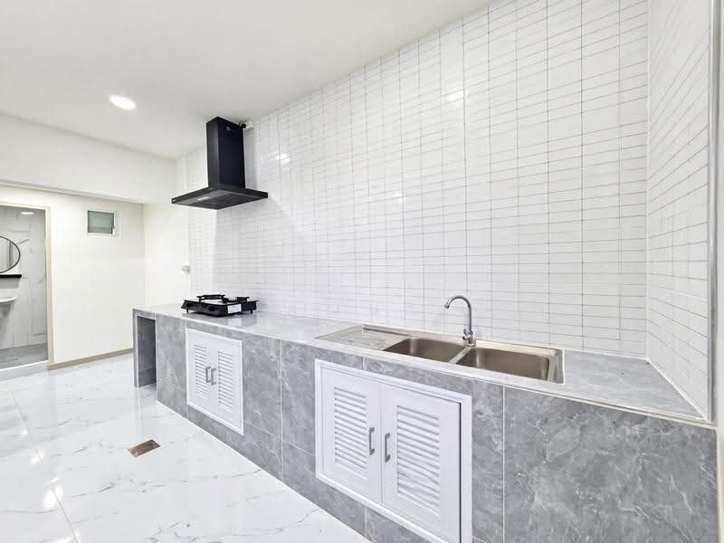 Baan Phrueksa 3 Bang Bua Thong, Nonthaburi, Soi Moobaan Phrueksa 3, Bang Khu Rat, Bang Bua Thong, Nonthaburi, 3 Bedrooms, 96 sqm, Townhouse For Sale, by คุณนา, 500641507 - DDproperty.com