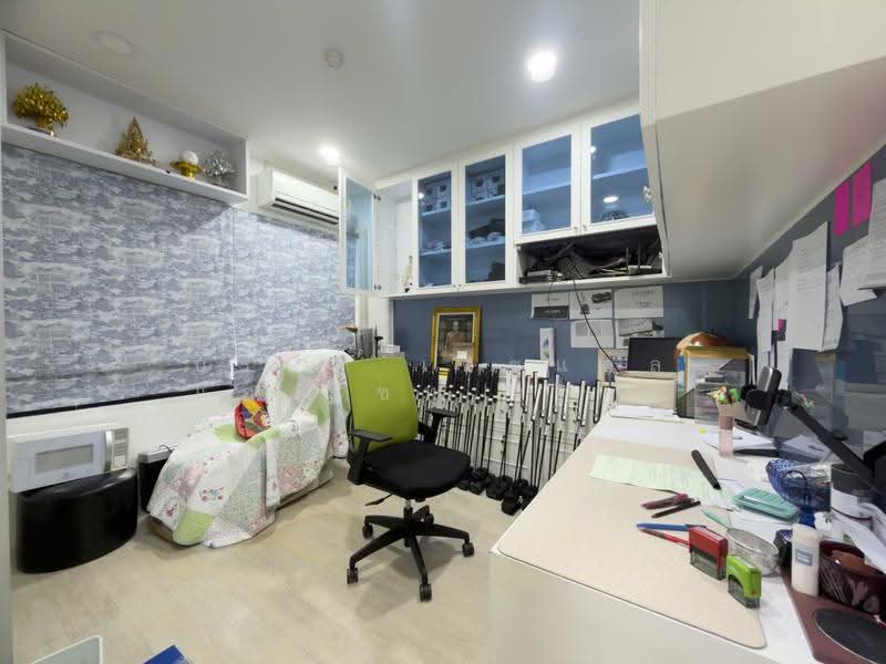 ให้เช่า ร้านค้า อาคาร ชาญอิสสระ ทาวเวอร์ 1 ชั้น P พระราม 4, Bangkok, Bang Rak, Bangkok, , 82 sqm, Retail Space For Rent, by บริษัท เอชแอล แอสเซท จำกัด, 500641530 - DDproperty.com