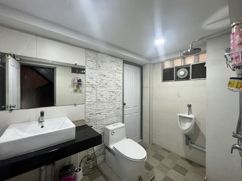 Chang Phueak, Mueang Chiang Mai District, Chiang Mai, Chiang Mai, Chang Phuak, Muang Chiang Mai, Chiang Mai, 3 Bedrooms, 200 sqm, Single Detached House For Rent, by Surat Premsri, 500641568 - DDproperty.com