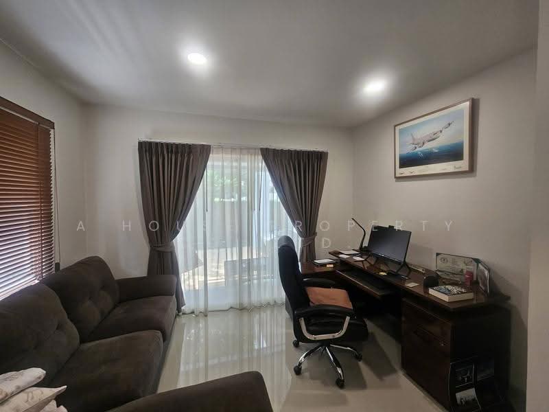 Baan Rim Khao Bangphra, Chon Buri (Pattaya), Sukhaphiban 7 Road, Bang Phra, Si Racha, Chon Buri (Pattaya), 4 Bedrooms, 300 sqm, Single Detached House For Sale, by A House Property Co.,Ltd., 500641576 - DDproperty.com