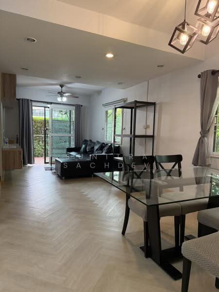 Pruksa Ville 57 Pattanakarn, Bangkok, Soi Pattanakarn 38, Suan Luang, Bangkok, 3 Bedrooms, 130 sqm, Townhouse For Rent, by Sunitra Sachdev, 500641675 - DDproperty.com