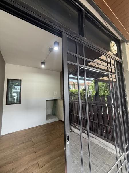 Pruksa Ville 57 Pattanakarn, Bangkok, Soi Pattanakarn 38, Suan Luang, Bangkok, 3 Bedrooms, 130 sqm, Townhouse For Rent, by Sunitra Sachdev, 500641675 - DDproperty.com