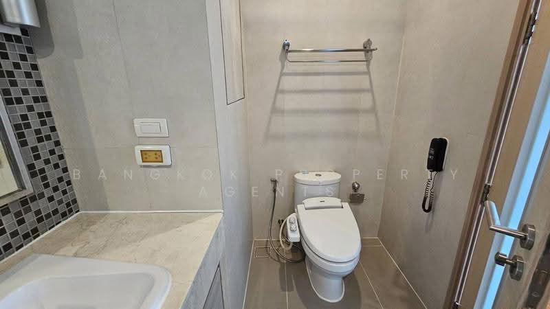 39 Boulevard Executive Residence, Bangkok, 39 - 41 Soi Phrom Chit (Sukhumvit 39), Khlong Tan Nua, Watthana, Bangkok, 2 Bedrooms, 170 sqm, Condo For Rent, by BANGKOK PROPERTY AGENTS, 500641885 - DDproperty.com