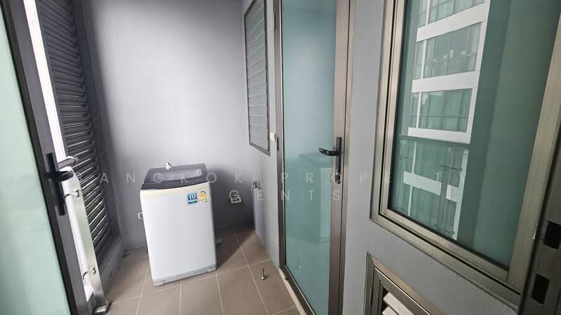 39 Boulevard Executive Residence, Bangkok, 39 - 41 Soi Phrom Chit (Sukhumvit 39), Khlong Tan Nua, Watthana, Bangkok, 2 Bedrooms, 170 sqm, Condo For Rent, by BANGKOK PROPERTY AGENTS, 500641885 - DDproperty.com