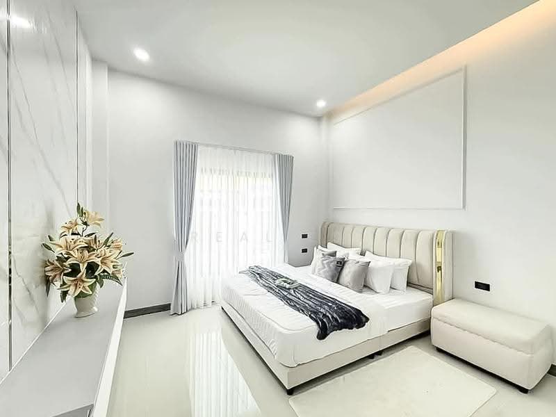ขายบ้านสร้างใหม่ 3 ห้องนอน หนองปลาไหล พัทยาตะวันออก, ชลบุรี, หนองปรือ, บางละมุง, ชลบุรี, 215 ตร.ม., บ้านเดี่ยว ขาย, โดย PLC Real Estate, 500641889 - DDproperty.com