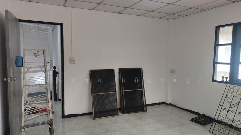 Phra Pin 2, Bangkok, Sala Thammasop, Thawi Watthana, Bangkok, 2 Bedrooms, 130 sqm, Semi-Detached House (Twin House) For Sale, by คุณนพพล อภินนท์กูล, 500641992 - DDproperty.com