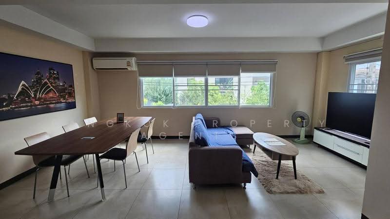 House in Onnut, Bangkok, Phra Kanong, Khlong Toei, Bangkok, 3 Bedrooms, 220 sqm, Single Detached House For Rent, by BANGKOK PROPERTY AGENTS, 500642002 - DDproperty.com