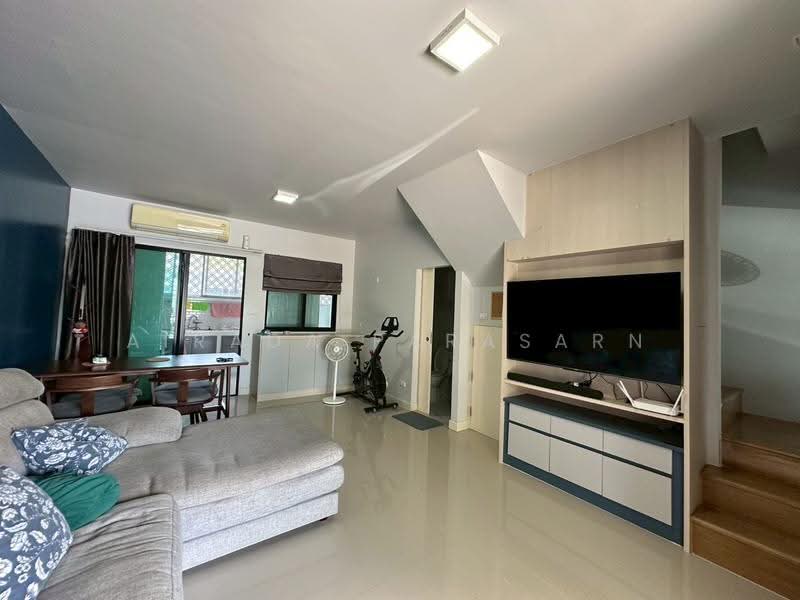 Baan Klang Muang Srinakarin – Onnut, Bangkok, 174 Soi On Nut 70/1, Prawet, Bangkok, 3 Bedrooms, 141 sqm, Townhouse For Rent, by Airada Parasarn, 500642016 - DDproperty.com