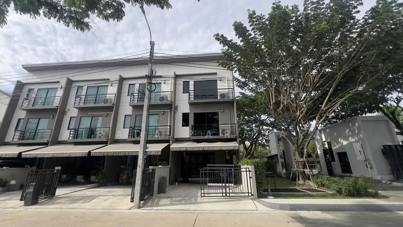 Baan Klang Muang Srinakarin – Onnut : บ้านกลางเมือง ศรีนครินทร์ – อ่อนนุช, กรุงเทพ, 174 ซอย อ่อนนุช 70/1, ประเวศ, กรุงเทพ, 141 ตร.ม., ทาวน์เฮ้าส์ ให้เช่า, โดย Airada Parasarn, 500642016 - DDproperty.com