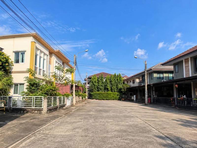 Golden Avenue Chaengwattana-Tiwanon, Nonthaburi, Sukhaprachasan Road 3, Bang Phut, Pak Kret, Nonthaburi, 4 Bedrooms, 100 sqm, Single Detached House For Sale, by กรกฤตย์ บุญสระ, 500642038 - DDproperty.com