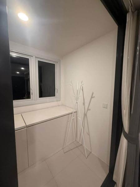 XT Huaikhwang, Bangkok, 244 Ratchadaphisek Road, Huai Khwang, Bangkok, 1 Bedroom, 35 sqm, Condo For Rent, by Living Condo, 500642055 - DDproperty.com