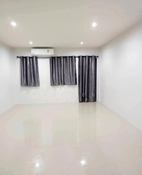หมู่บ้านศุภกัญญา, Nakhon Si Thammarat, Tha Sak, Muang Nakhon Sri Thammarat, Nakhon Si Thammarat, 2 Bedrooms, 100 sqm, Townhouse For Sale, by The Best Property เบล, 500642099 - DDproperty.com