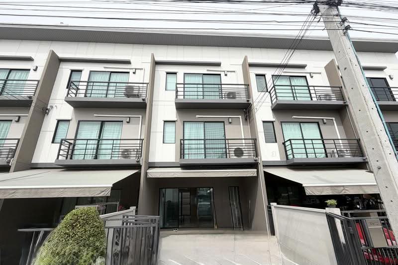 Baan Klang Muang Srinakarin – Onnut, Bangkok, 174 Soi On Nut 70/1, Prawet, Bangkok, 3 Bedrooms, 141 sqm, Townhouse For Rent, by อรนุช ชาติทอง, 500642163 - DDproperty.com