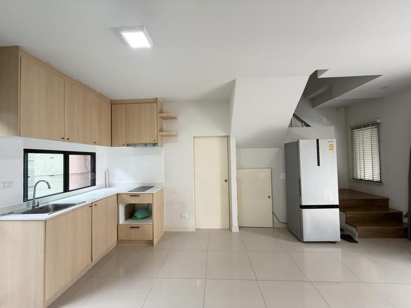 Baan Klang Muang Srinakarin – Onnut : บ้านกลางเมือง ศรีนครินทร์ – อ่อนนุช, กรุงเทพ, 174 ซอย อ่อนนุช 70/1, ประเวศ, กรุงเทพ, 141 ตร.ม., ทาวน์เฮ้าส์ ให้เช่า, โดย อรนุช ชาติทอง, 500642163 - DDproperty.com