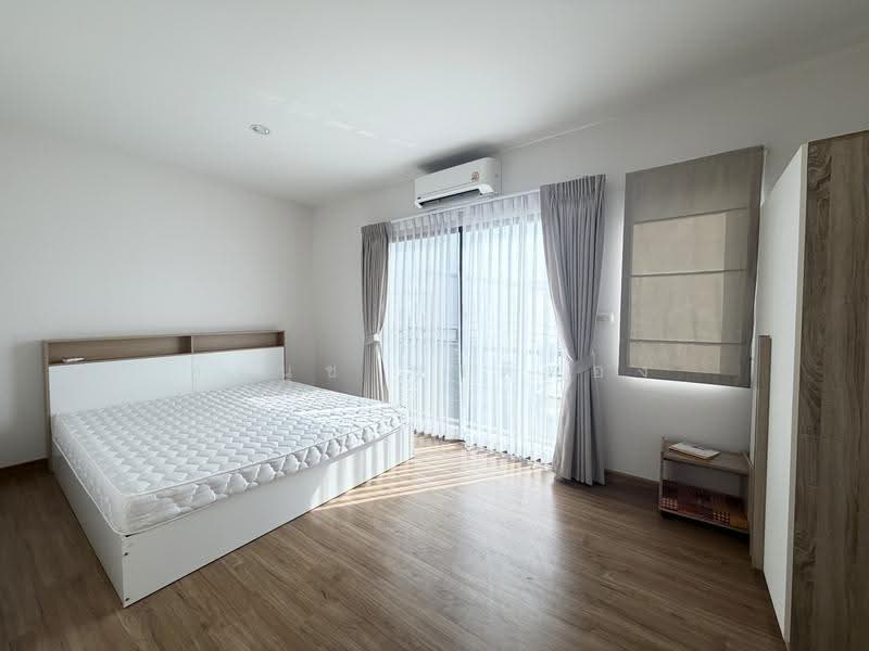 Baan Klang Muang Srinakarin – Onnut, Bangkok, 174 Soi On Nut 70/1, Prawet, Bangkok, 3 Bedrooms, 141 sqm, Townhouse For Rent, by อรนุช ชาติทอง, 500642163 - DDproperty.com