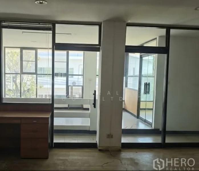 For Rent Home Office 300 sqm near BTS On Nut Suan Luang, Bangkok BRE18422, Bangkok, Suan Luang, Bangkok, , 300 sqm, Office Space For Rent, by Hero Realtor Co., Ltd., 500642204 - DDproperty.com