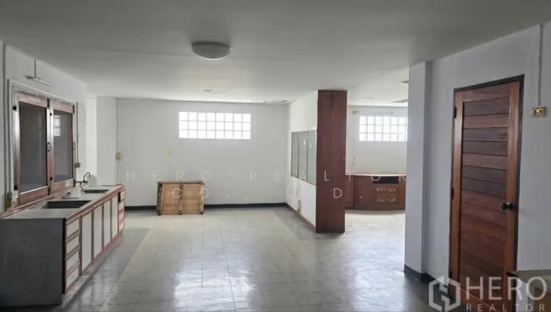 For Rent Home Office 300 sqm near BTS On Nut Suan Luang, Bangkok BRE18422, Bangkok, Suan Luang, Bangkok, , 300 sqm, Office Space For Rent, by Hero Realtor Co., Ltd., 500642204 - DDproperty.com