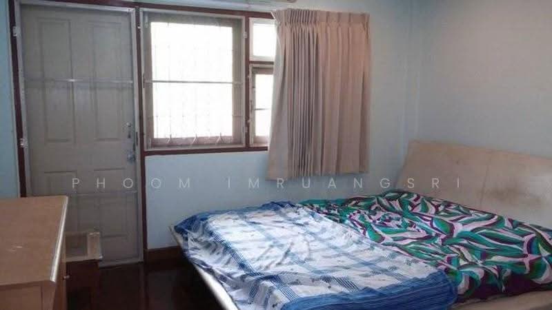 3-BR House, Bangkok, Khlong Tan Nua, Watthana, Bangkok, 3 Bedrooms, 200 sqm, Single Detached House For Sale, by Phoom Imruangsri, 500642205 - DDproperty.com