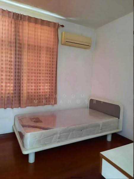 3 BR townhouse, Bangkok, Samsen Nok, Huai Khwang, Bangkok, 3 Bedrooms, 204 sqm, Townhouse For Rent, by Phoom Imruangsri, 500642234 - DDproperty.com