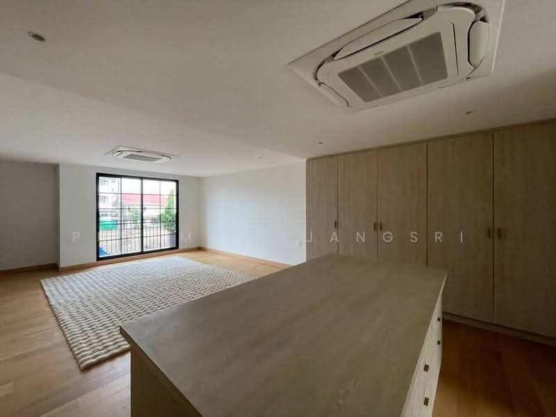 5-BR House, Bangkok, Praborommaharatchawang, Phra Nakhon, Bangkok, 5 Bedrooms, 540 sqm, Single Detached House For Sale, by Phoom Imruangsri, 500642246 - DDproperty.com