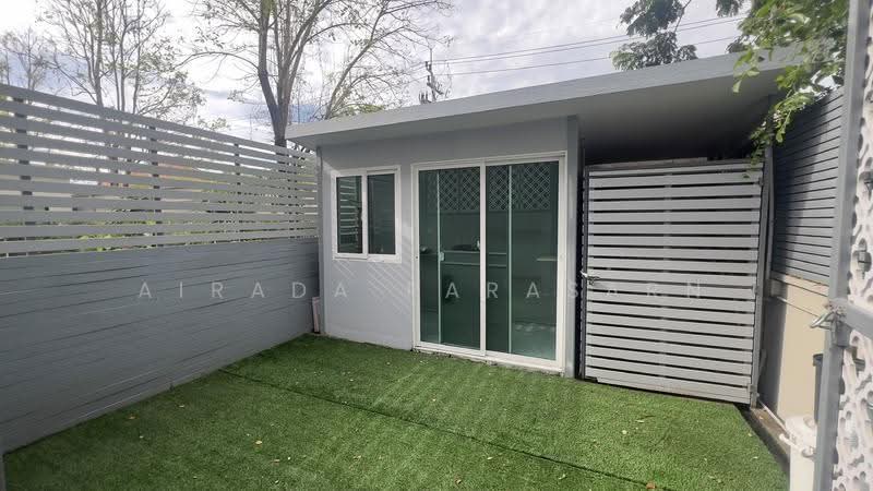 Baan Klang Muang Srinakarin – Onnut, Bangkok, 174 Soi On Nut 70/1, Prawet, Bangkok, 3 Bedrooms, 141 sqm, Townhouse For Sale, by Airada Parasarn, 500642248 - DDproperty.com