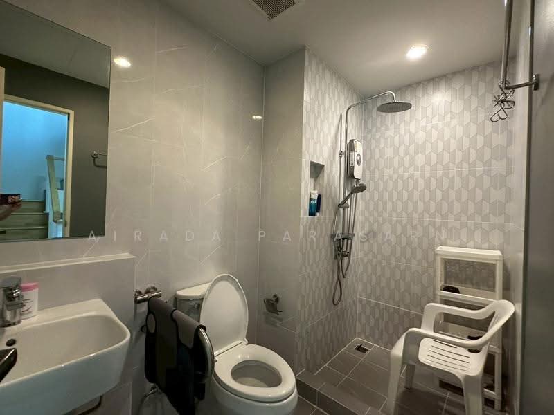 Baan Klang Muang Srinakarin – Onnut : บ้านกลางเมือง ศรีนครินทร์ – อ่อนนุช, กรุงเทพ, 174 ซอย อ่อนนุช 70/1, ประเวศ, กรุงเทพ, 141 ตร.ม., ทาวน์เฮ้าส์ ขาย, โดย Airada Parasarn, 500642248 - DDproperty.com