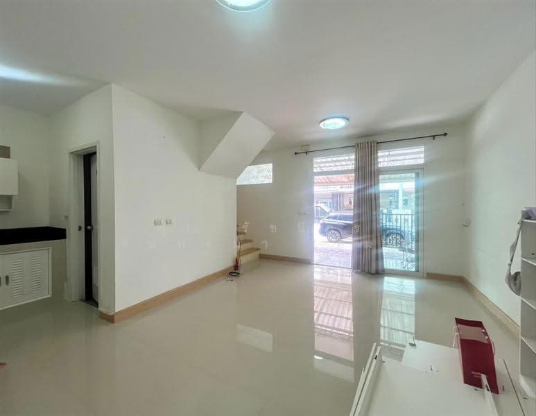 Gusto Phaholyothin – Saimai, Bangkok, Saimai Road, Sai Mai, Bangkok, 3 Bedrooms, 110 sqm, Townhouse For Sale, by คุณ รัชนีกร จันทร์มา (อิม), 500642332 - DDproperty.com