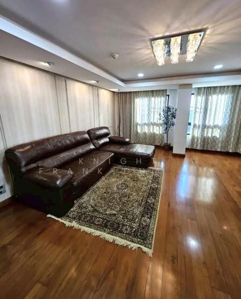 Lumpini Place Narathiwas Ratchanakarin, Bangkok, 200 Naradhiwas Rajanagarindra Rd, Chong Nonsi, Yan Nawa, Bangkok, 3 Bedrooms, 136 sqm, Condo For Sale, by Knight Frank Chartered (Thailand) Co.,Ltd, 500642470 - DDproperty.com
