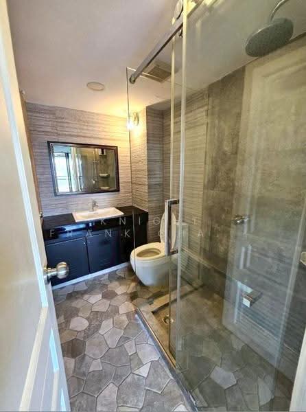 Lumpini Place Narathiwas Ratchanakarin, Bangkok, 200 Naradhiwas Rajanagarindra Rd, Chong Nonsi, Yan Nawa, Bangkok, 3 Bedrooms, 136 sqm, Condo For Sale, by Knight Frank Chartered (Thailand) Co.,Ltd, 500642470 - DDproperty.com