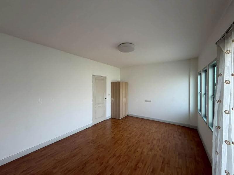 Vista Park Ratchada-Ramindra, Bangkok, Ratchada-Ramintra Road, Ram Inthra, Khan Na Yao, Bangkok, 3 Bedrooms, 180 sqm, Townhouse For Rent, by บุษบา รัตนวงษ์ชัย, 500642585 - DDproperty.com