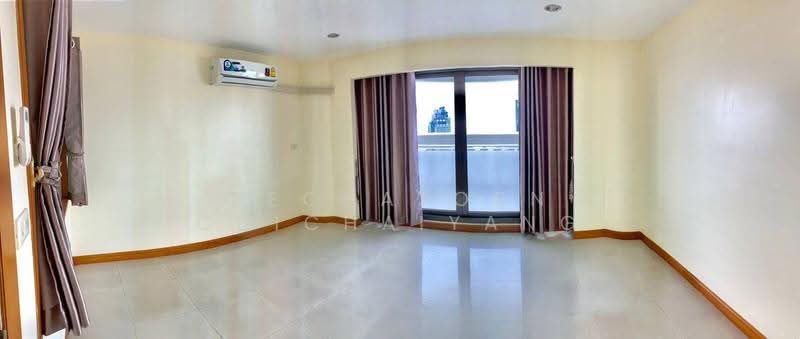 State Tower, Bangkok, 1055 Silom Road, Silom, Bang Rak, Bangkok, 1 Bedroom, 68 sqm, Condo For Sale, by Dechatorn Chichaiyang, 500642710 - DDproperty.com