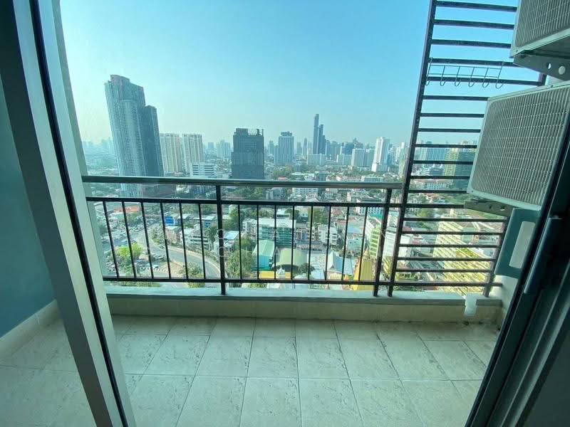 Supalai Park Ekkamai-Thonglor, Bangkok, Petchaburi Road, Bang Kapi, Huai Khwang, Bangkok, 1 Bedroom, 68 sqm, Condo For Sale, by Dechatorn Chichaiyang, 500642716 - DDproperty.com