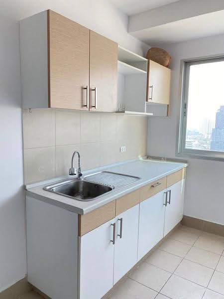 Supalai Park Ekkamai-Thonglor, Bangkok, Petchaburi Road, Bang Kapi, Huai Khwang, Bangkok, 1 Bedroom, 68 sqm, Condo For Sale, by Dechatorn Chichaiyang, 500642716 - DDproperty.com