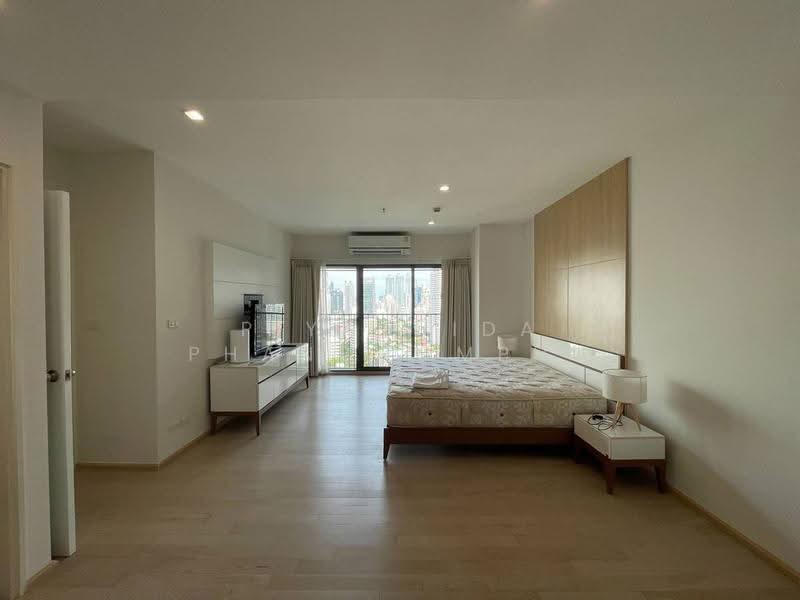Noble Remix, Bangkok, 772 Soi Sukhumvit 36, Sukhumvit Road, Khong Tan, Khlong Toei, Bangkok, 2 Bedrooms, 80 sqm, Condo For Rent, by Piyathida Phanchomphu, 500642751 - DDproperty.com